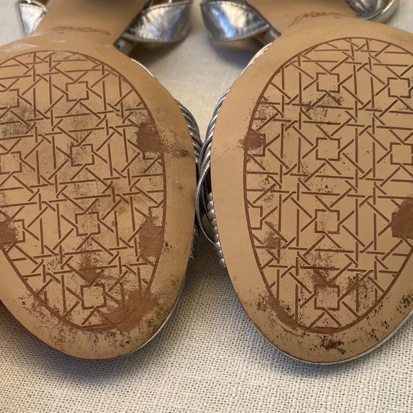 Jewel Badgley Mischka Christen Metallic Knotted Block
Heel Sandal - Picture 9 of 14